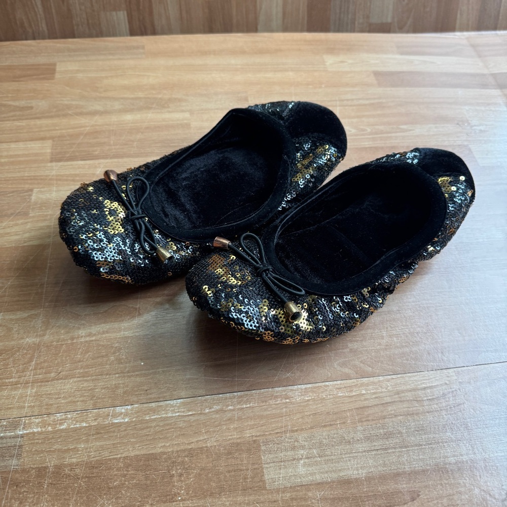 sequin ballet flat velvet filled black and gold slippers size 5/6